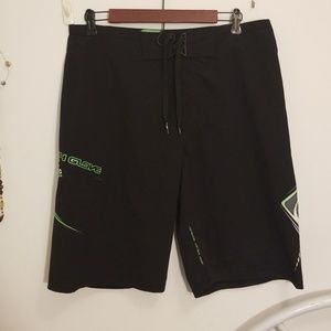 Body glove vapor skin swim trunks